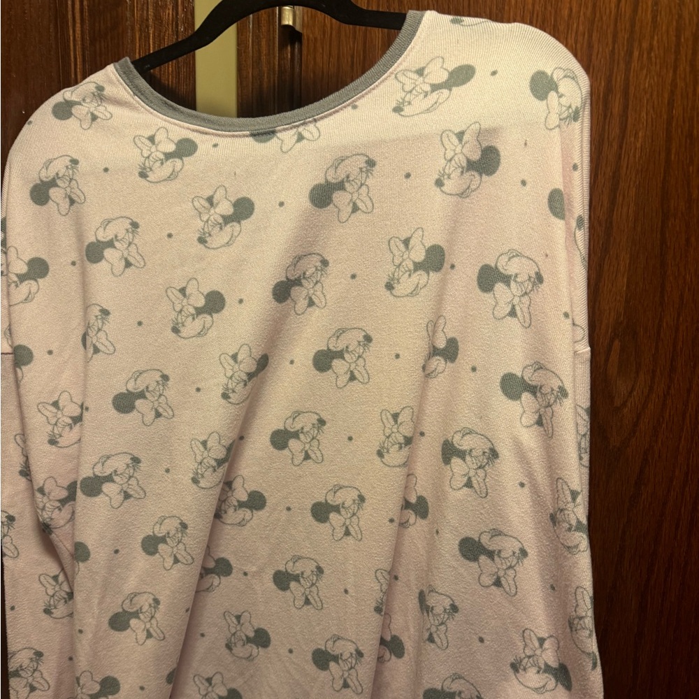 Disney women’s pajamas size XL - Picture 1 of 5